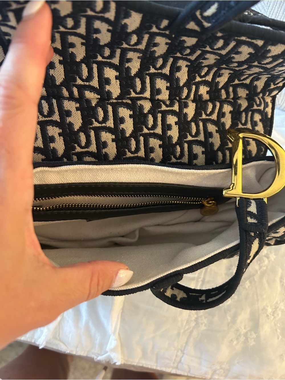 Black and Cream Saddle Bag - Picture 4 of 7